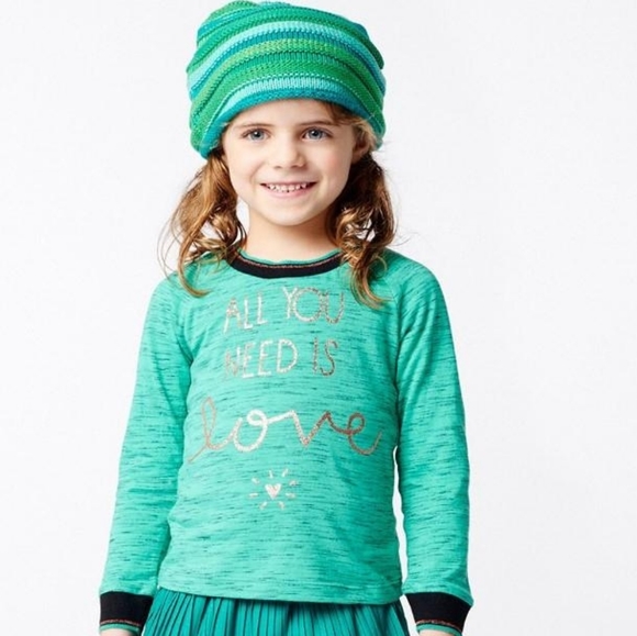 Mim-Pi Other - Mim-Pi Green All You Need is Love Tshirt